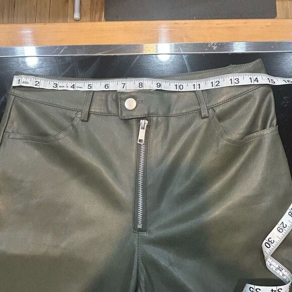 Avec Les Filles Vegan Leather Kick Flare Pants olive green size 6 - Picture 10 of 14
